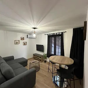 Appartement Superbe “l'eden”clim, Proche Remparts, Avignon